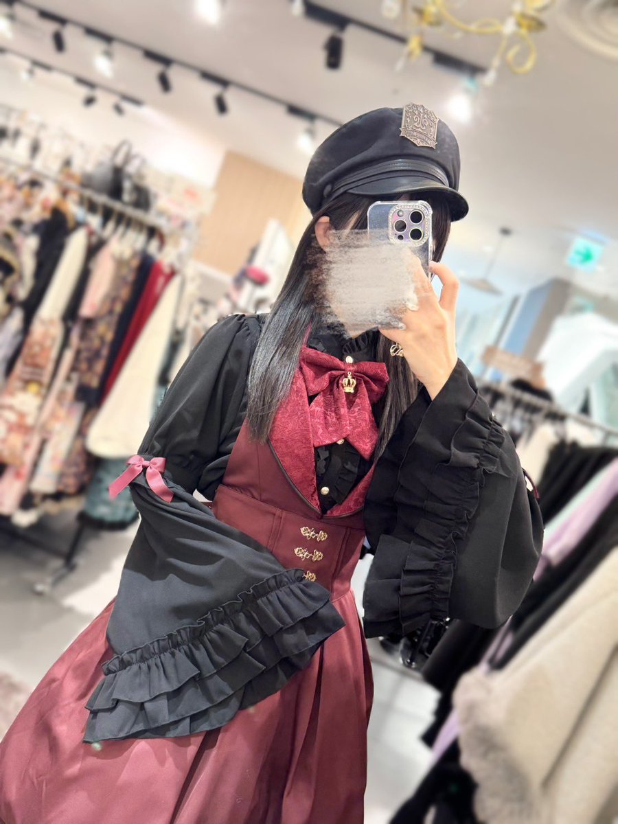 🩷Amavel🩷 新作アイテム入荷！ ☑︎Royal Majesty フリルブラウス col