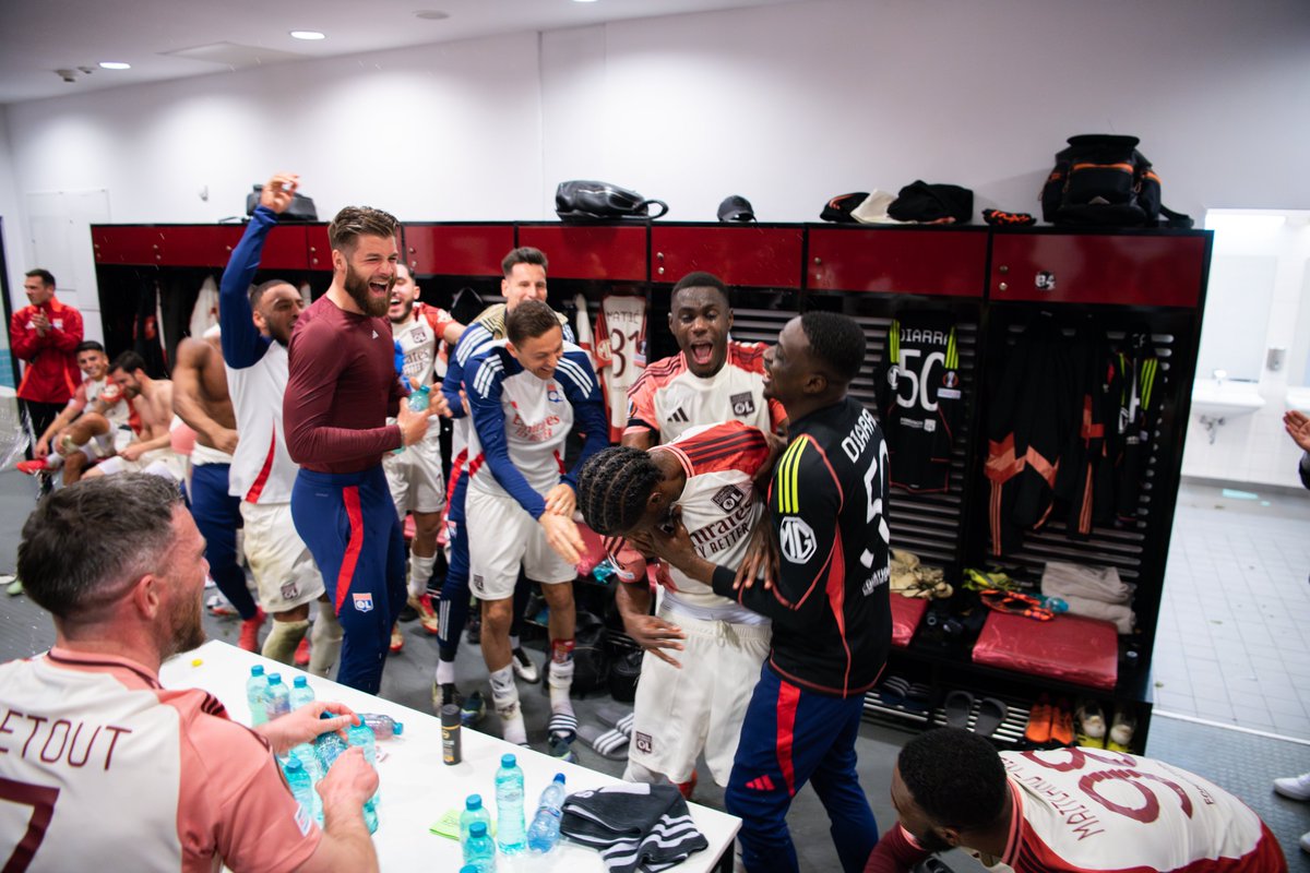 Olympique Lyonnais tweet media