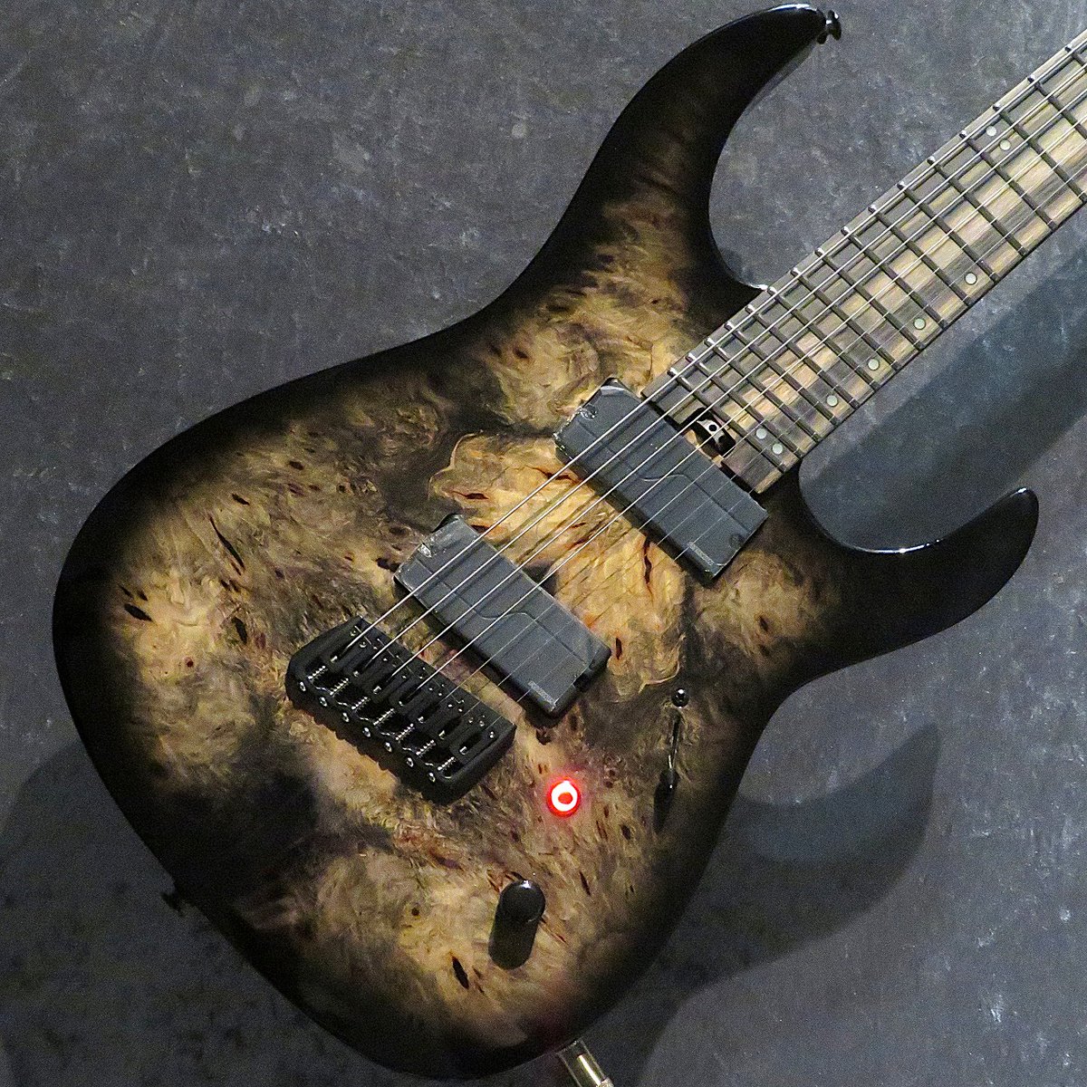 kurosawa_ike's tweet photo. メタルの血が騒ぐ…
Legator【7弦】【悪魔的渋さ!】NINJA N7FOD -Jupiter Burst- #240149 【軽量3.22kg】【キルスウィッチ搭載】
https://t.co/ag0QrPfhbc
#Legator #NINJA #Metal #Heavymetal #7弦 https://t.co/MGzD22BGLL