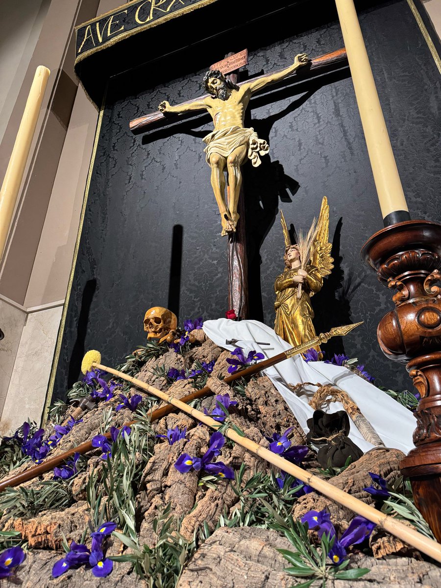 humildadjaen's tweet photo. 🟤 Altar de Triduo en honor al Santísimo Cristo de la Humildad https://t.co/I6MZxv8WyD
