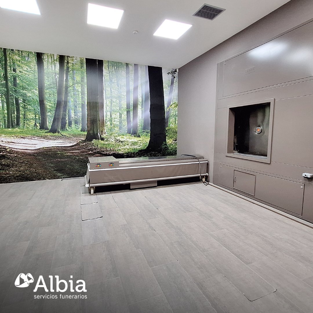 GrupoAlbia's tweet photo. 📢 Dentro de nuestra amplia red de centros en Galicia, destaca el Tanatorio Municipal Albia Santiago de Compostela.

🏡 Estas instalaciones cuentan con 7 salas de velatorio, crematorio, y capilla. 
 
https://t.co/sm3H0BJllG

#OtraDespedidaEsPosible #Galicia https://t.co/8gYQOc51yp