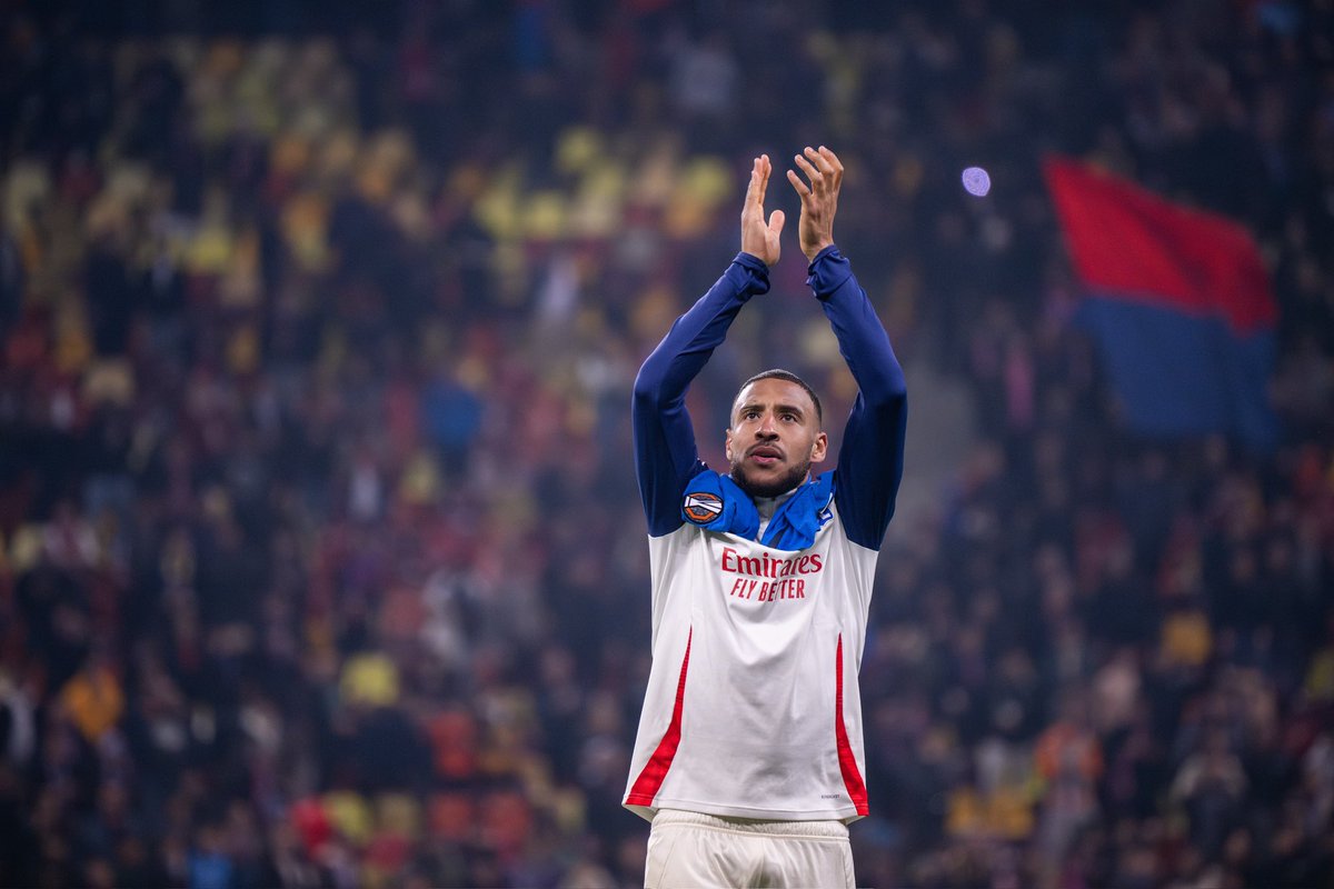Ensemble, plus que jamais !!⚔️👊🏾🦁❤️💙 #europaleague #TeamTHM <a href="/OL/">Olympique Lyonnais</a>