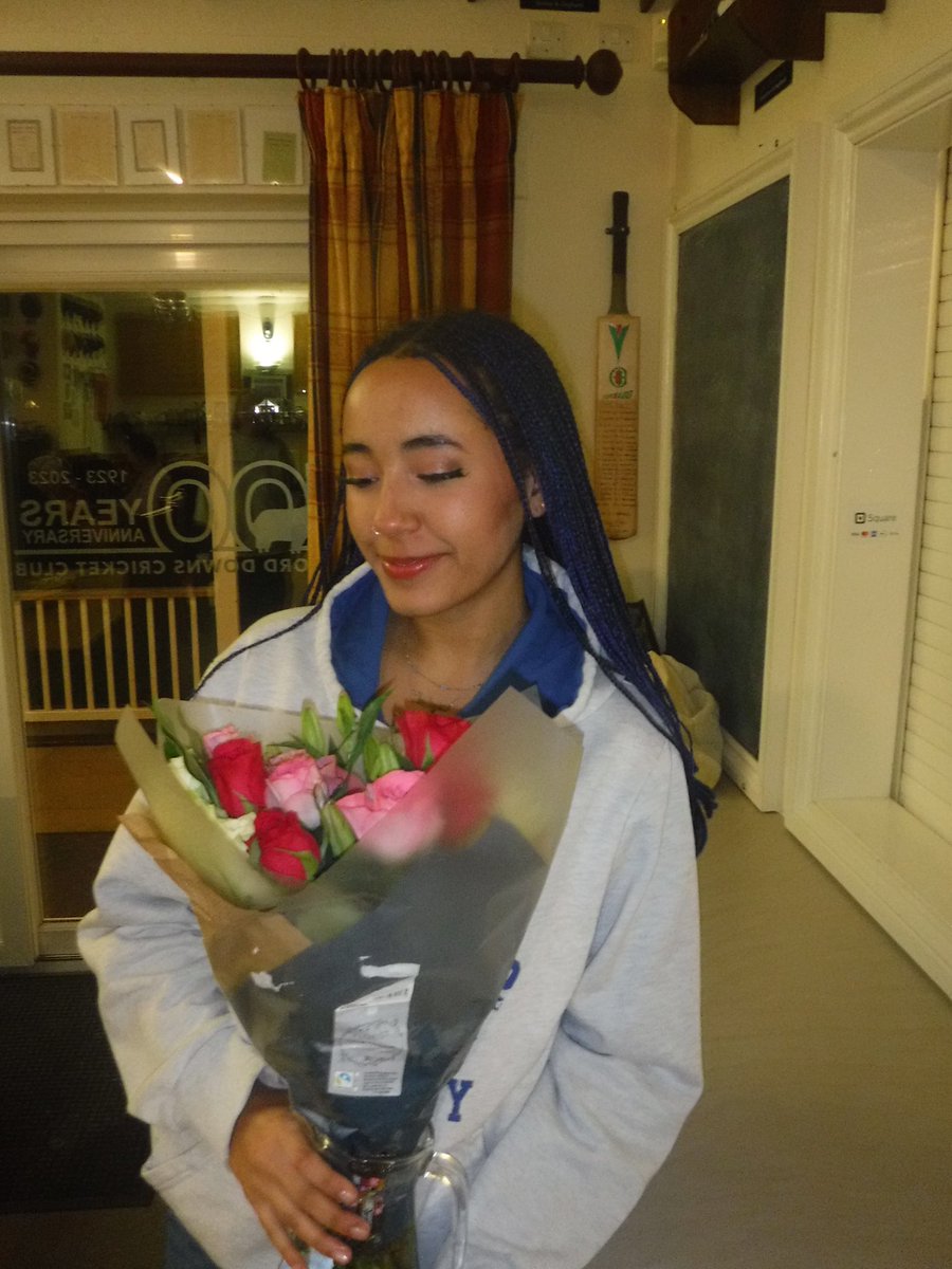 THAT GIRL IS OUT!!!
GO STREAM IT NOW open.spotify.com/artist/4FOiH7w…