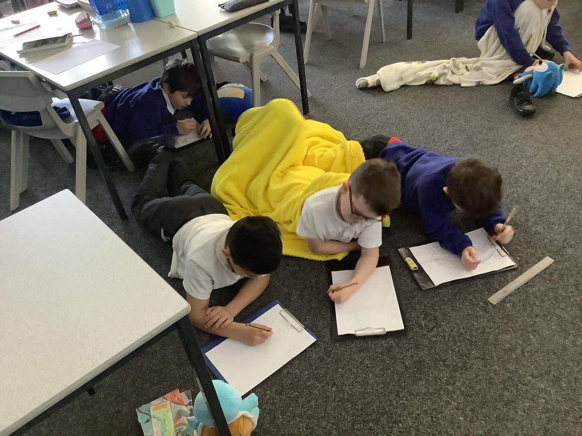 ReinwoodJuniors's tweet image. #RJS3C had a great #WBD25 by creating our dream reading space. We used our blankets and teddies to get comfy when completing the work. #RJSReading