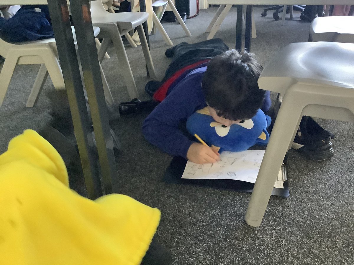 ReinwoodJuniors's tweet image. #RJS3C had a great #WBD25 by creating our dream reading space. We used our blankets and teddies to get comfy when completing the work. #RJSReading