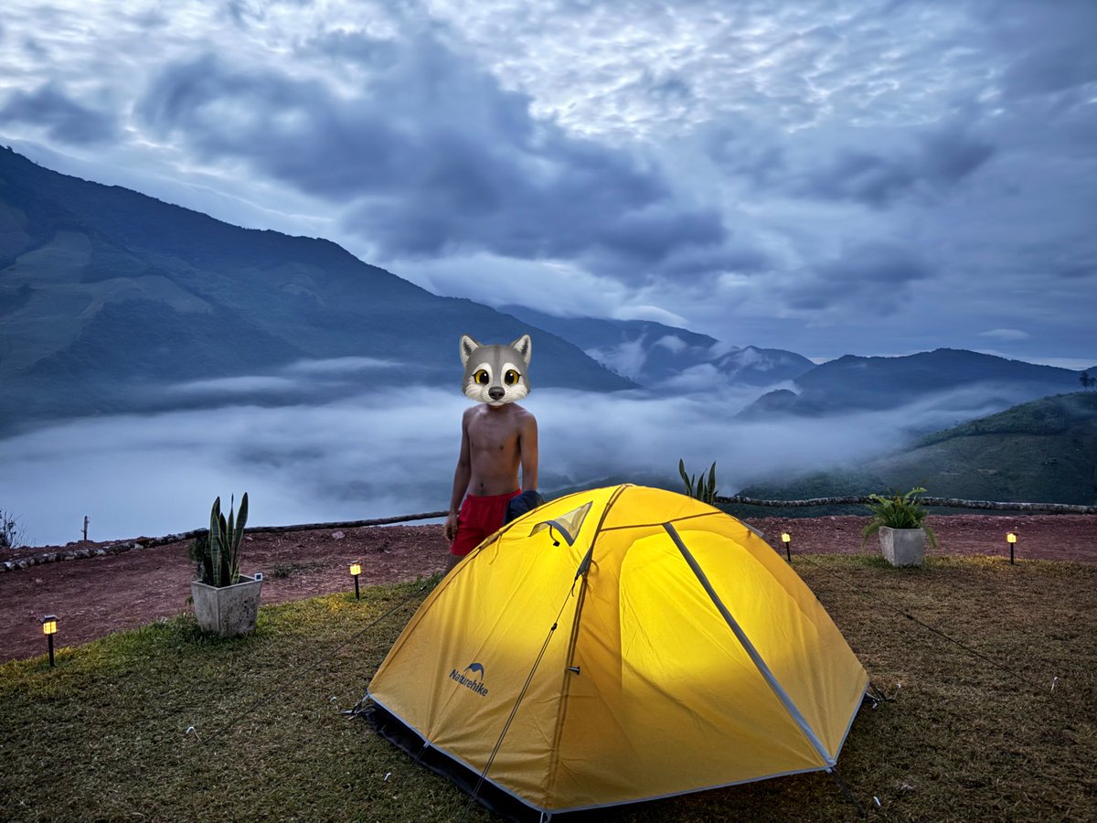 ทำไมกันนะ ทั้งที่เข้าใจเหตุผลมันแต่ก็ยังแอบรู้สึกน้อยใจ ไม่เป็นไร ผมโกหกตัวเองแบบนี้อยู่เสมอ🙂