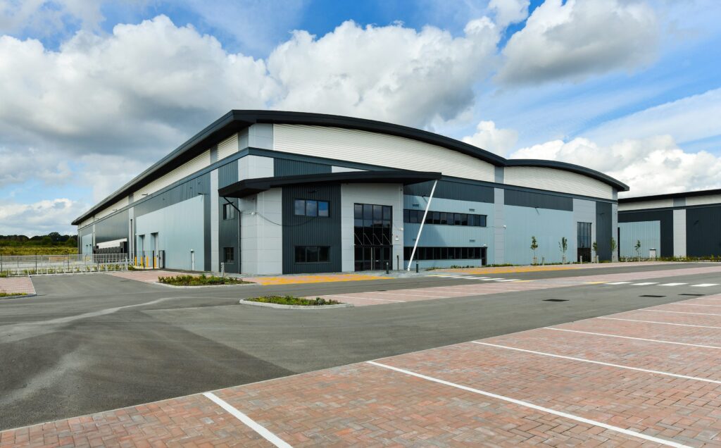 Davenham Switchgear, a brand of Legrand and a leading supplier of low-voltage (LV) switchgear to the hyperscale data centre market, has chosen Nottingham as the home of its new global manufacturing site.

marketingnottingham.uk/davenham-switc…