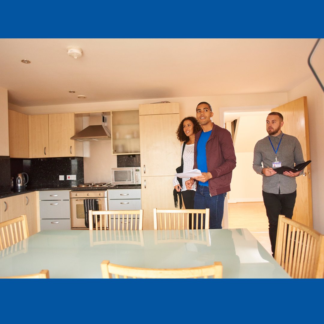 DeanandCo1973's tweet image. How to get the most of out of a property viewing.

Click on the below link for great advice
propertymark.co.uk/professional-s…

dean-property.co.uk
☎️01273-721061

#viewingguide #brightonandhove #viewing