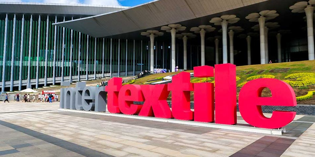 TextileValue's tweet image. 🌟 **Intertextile Shanghai Apparel Fabrics 2025** is set to showcase the future of fashion &amp;amp; textiles! 🚀✨ With **3,100+ exhibitors**, cutting-edge trends, sustainability

Read More: textilevaluechain.in/in-depth-analy…

#IntertextileShanghai #TextileInnovation #SustainableFashion