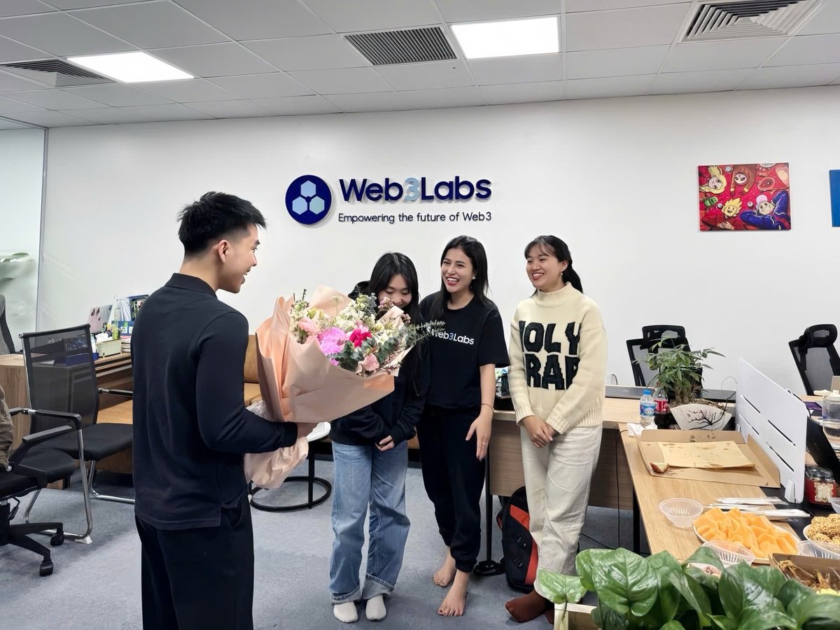 Web3lab_DAO's tweet image. 🎉 Happy International Women’s Day! 🎉
We love to celebrate the most radiant flowers of all – the incredible, talented, and strong women around the world!
Thanks for making life brighter, warmer, and… let’s be honest, a little more challenging for the guys!
Wishing all the…