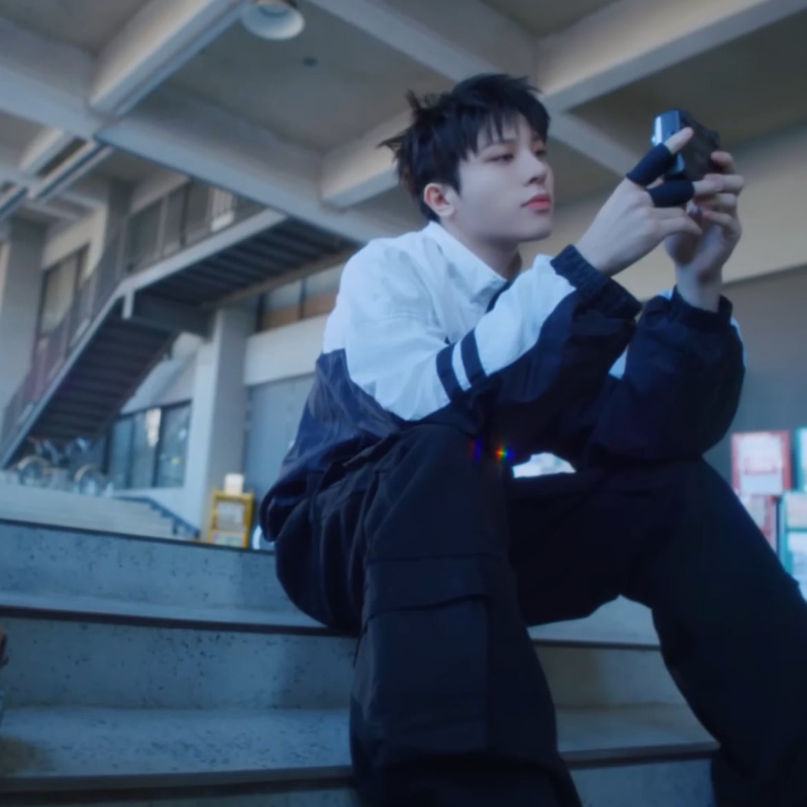 junghwanfeed's tweet photo. this is cinematic. #소정환 https://t.co/btaWTDhMul