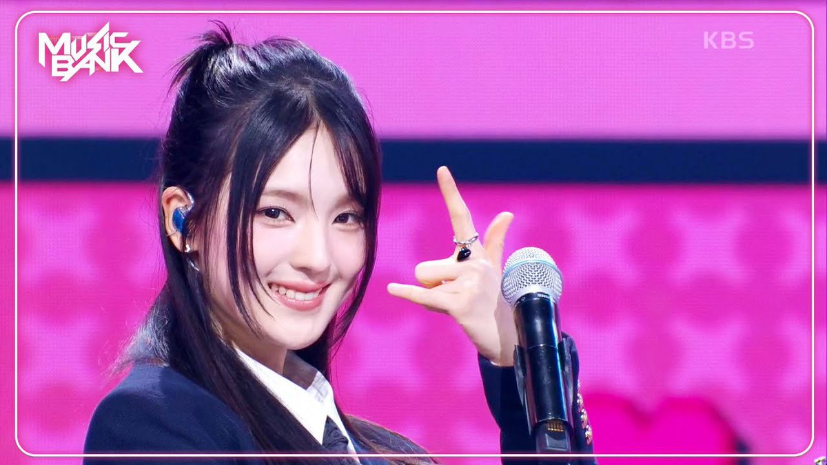 [📺 250307 | Music Bank]

❤️ 규빈 (GYUBIN) - LIKE U 100🤘

Watch now ▶ youtu.be/05tBd-bXBIw?si…

#GYUBIN #규빈 #REALLY
#LIKEU100 #KPOP #MUSICBANK