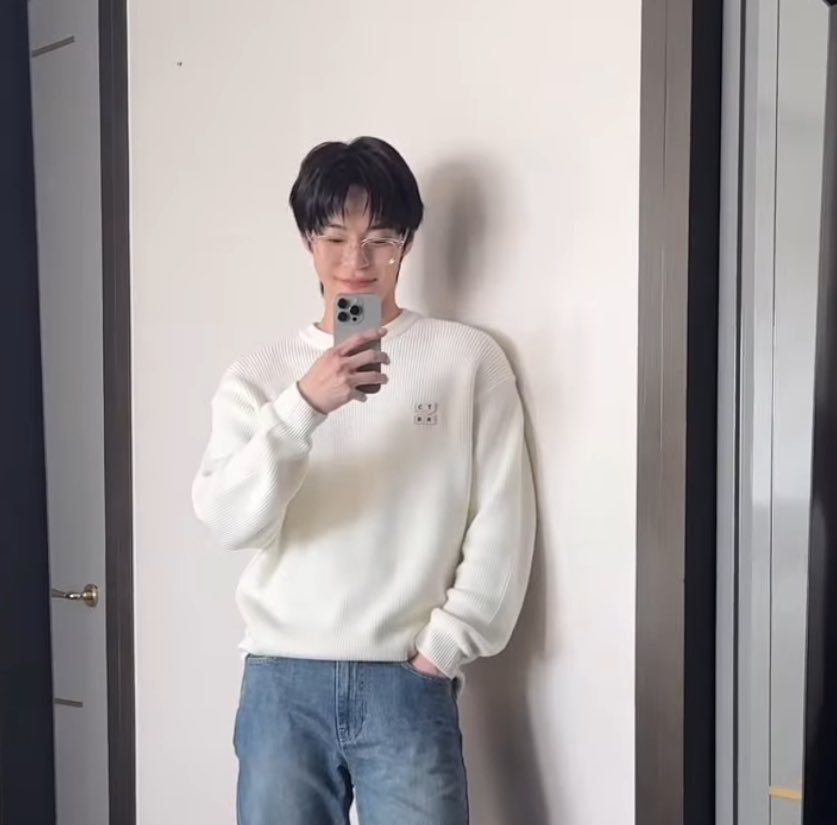 DOYOUNG tweet media
