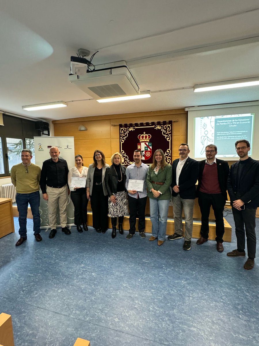 Cátedra de Economía Circular de la UCLM (@catedraec_uclm) on Twitter photo 🟢El pasado 5 de marzo celebramos el Seminario Turismo Sostenible y Economía Circular en <a href="/fccsscuenca/">Ciencias Sociales CU</a>
Una jornada donde, además de debatir con expertos sobre el futuro del turismo sostenible, procedimos a la entregra de premios TFG y TFM 🏆
<a href="/DSostenibleCLM/">Desarrollo Sostenible CLM</a> <a href="/uclm_es/">Universidad de Castilla-La Mancha</a> 🟢El pasado 5 de marzo celebramos el Seminario Turismo Sostenible y Economía Circular en <a href="/fccsscuenca/">Ciencias Sociales CU</a>
Una jornada donde, además de debatir con expertos sobre el futuro del turismo sostenible, procedimos a la entregra de premios TFG y TFM 🏆
<a href="/DSostenibleCLM/">Desarrollo Sostenible CLM</a> <a href="/uclm_es/">Universidad de Castilla-La Mancha</a>