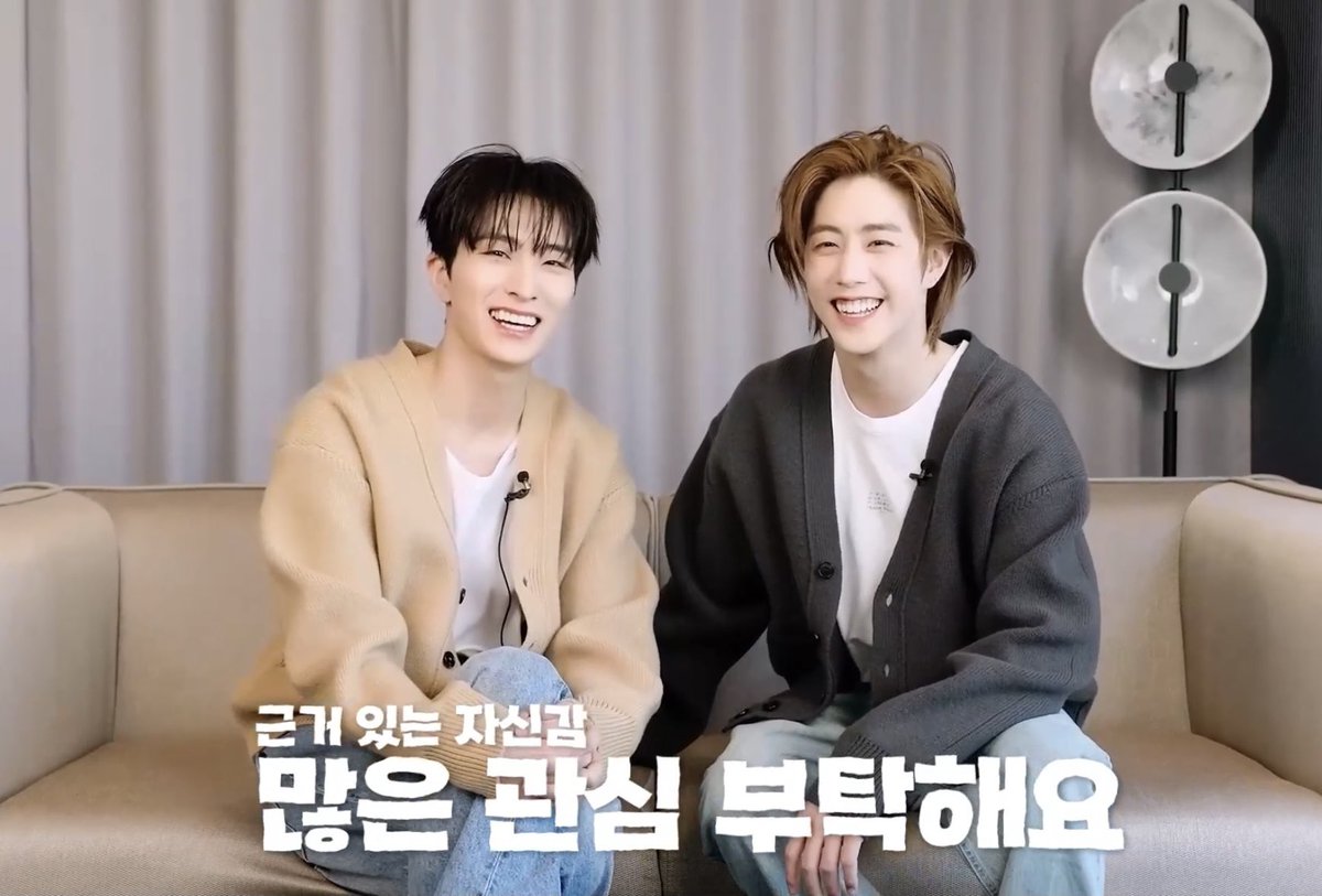 DNAmngmnt's tweet photo. GOT7 Mark and Youngjae discuss their career, each other and IGOT7 💚🐣 @arenahommeplus 

🔗 https://t.co/VTry25T9io

#MarkTuan #Mark
#마크 #段宜恩 
@marktuan https://t.co/7n7ZB0PTBo