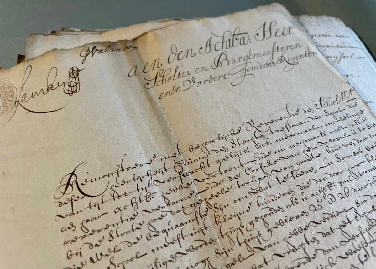 Cursus paleografie ✍️ | Op dinsdagavond 18 maart start de cursus Oud schrift voor beginners. In zes lessen leer je oude teksten uit de 16e t/m de 18e eeuw lezen en begrijpen. Er zijn nog een paar plekken vrij. Voor meer informatie of aanmelden: steenwijkerland.nl/cursusoudschri….