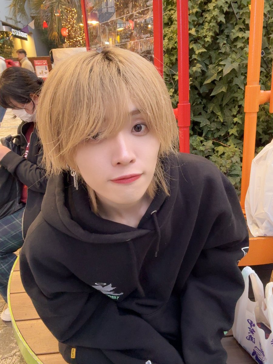 bloomchic_yushi's tweet photo. にゃんこ飼い慣らして~‼️ https://t.co/5cNjhp4Ouo