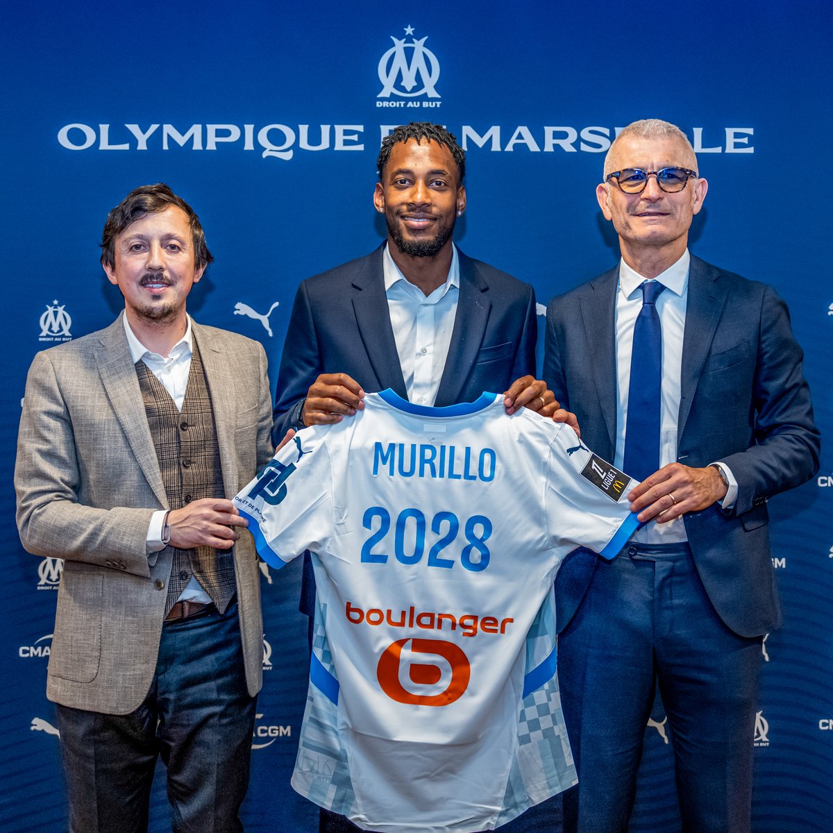𝐅𝐞𝐥𝐢𝐜𝐢𝐝𝐚𝐝𝐞𝐬 𝐀𝐦𝐢𝐫 𝐌𝐮𝐫𝐢𝐥𝐥𝐨 👏🇵🇦

Notre latéral droit prolonge l’aventure olympienne jusqu’en 2️⃣0️⃣2️⃣8️⃣ ✍️💙