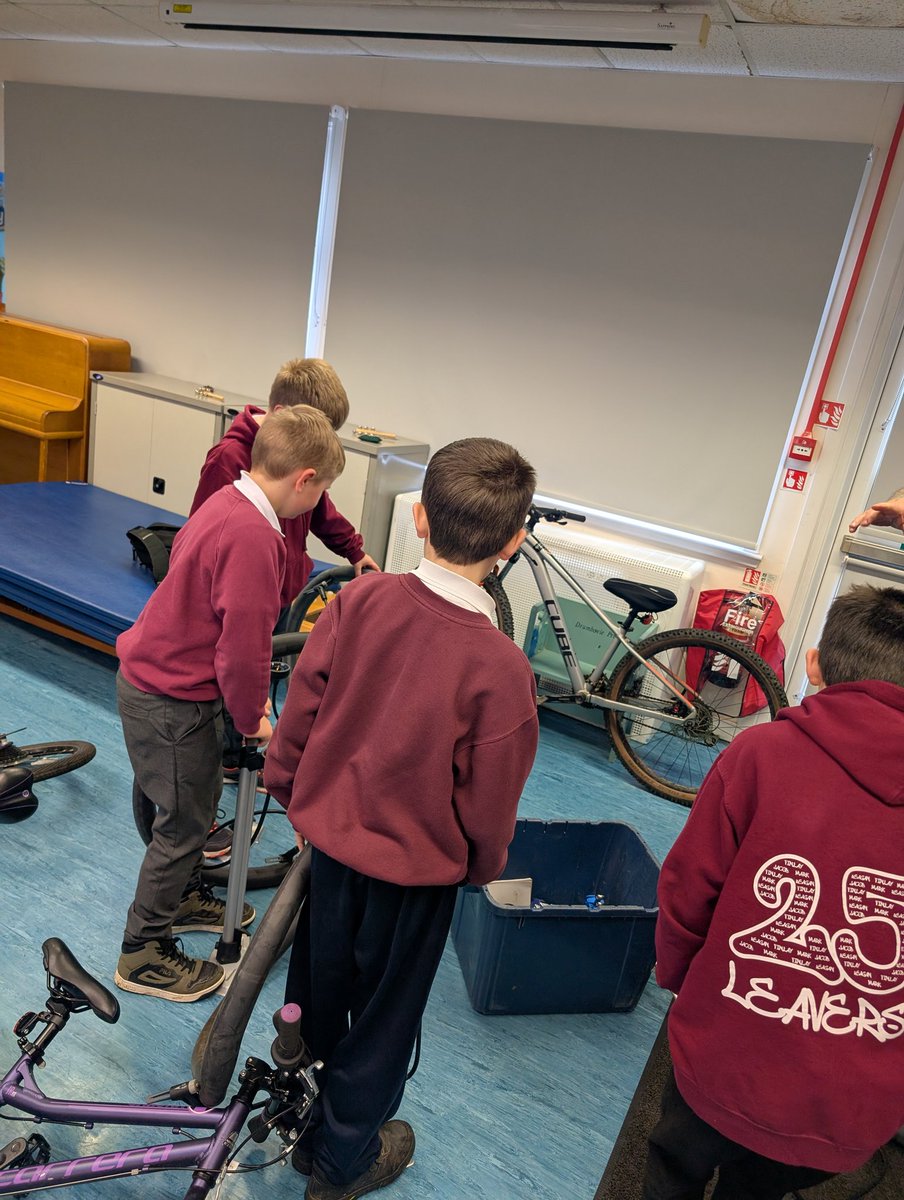 MrsLElliottPT (@mrslelliottpt1) on Twitter photo Bike Maintenance session this morning. Great opportunity for P6-7 to learn new skills. <a href="/skillsdevscot/">Skills Development Scotland</a> Metaskills sense making, adapting and focusing in action. #exploremoreatADLC βββββ Bike Maintenance session this morning. Great opportunity for P6-7 to learn new skills. <a href="/skillsdevscot/">Skills Development Scotland</a> Metaskills sense making, adapting and focusing in action. #exploremoreatADLC βββββ