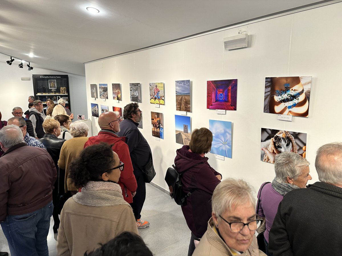 ElCampelloAyto's tweet photo. 📷📸 La colectiva “Emoción personal” llena de arte fotográfico la sala de exposiciones de la Casa de Cultura de El Campello #AFEC @dorian_gomis Lee AQUÍ
https://t.co/CLBN0x73gx https://t.co/NcolzwKXaw