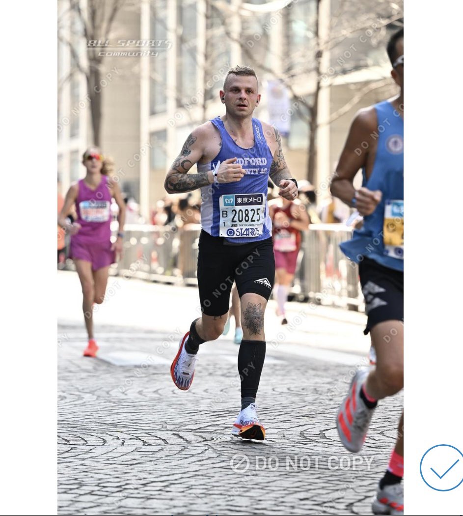 Harryboy24's tweet photo. @paulajradcliffe you are one of my sporting heroes if you’re ever back at bedford please could you sign this for me https://t.co/GenxVzCyHo
