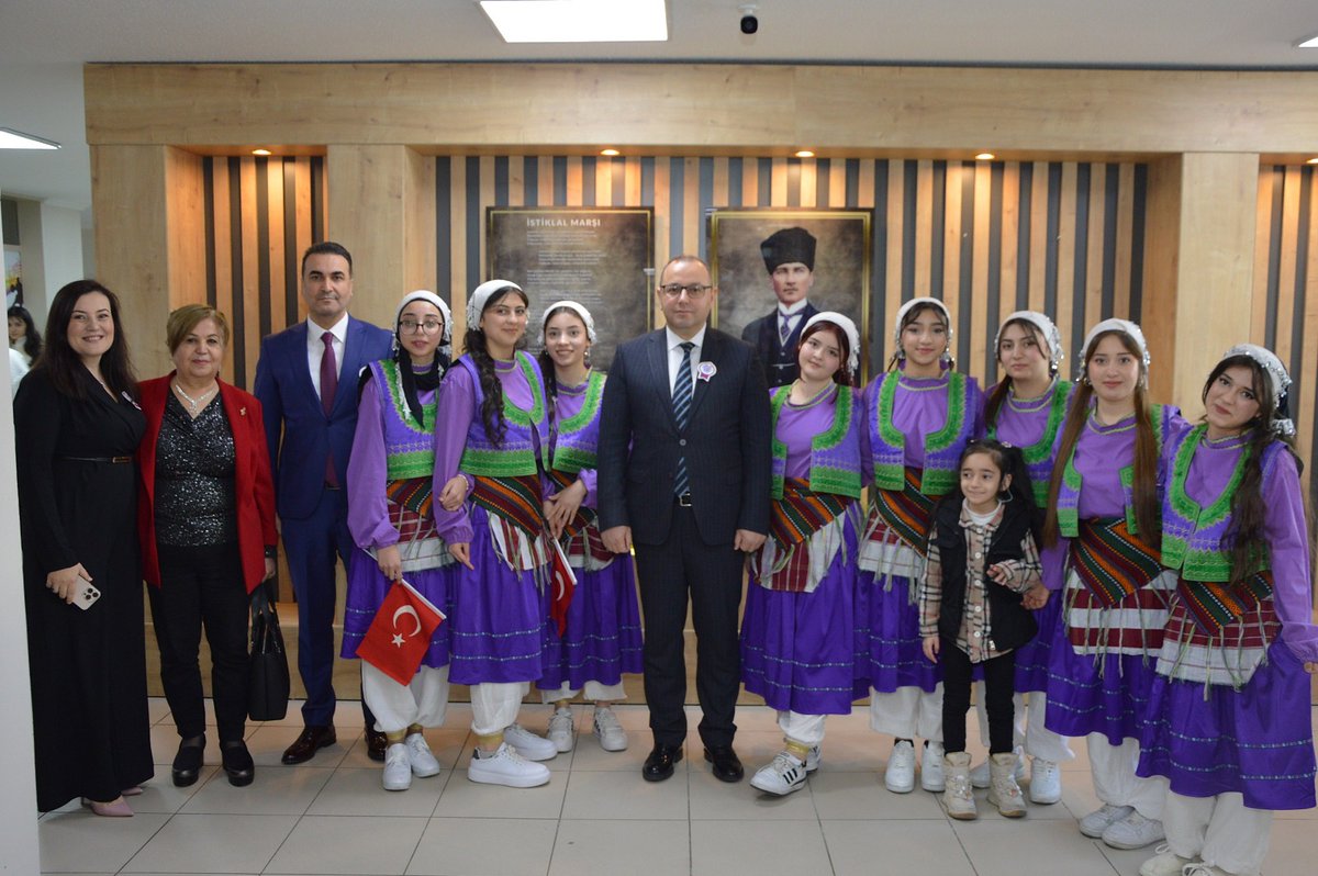 🌺 8 Mart Dünya Kadınlar Günü programımız, Esenyurt TOKİ Ali Duran Mesleki ve Teknik Anadolu Lisemizde Kaymakamımız Sayın Fatih Çobanoğlu, Millî Eğitim Müdürümüz Tayfun Özyolcu, İlçe Mal Müdürümüz Mucize Çetinkaya, şube ve okul müdürlerimizin katılımıyla gerçekleştirdi.

<a href="/tcmeb/">Millî Eğitim Bakanlığı</a>