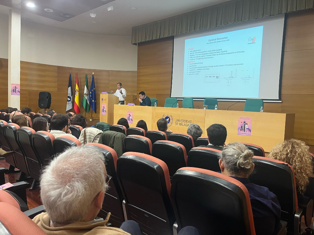 Seguimos en la "XI Jornada Interdisciplinar sobre Avances en Enfermedades Raras" con la ponencia inaugural de la Dra. Pujol (<a href="/PujolLab/">Dr Aurora Pujol</a>),  y la primera sesión sobre #investigación con el Dr. Rafael Artuch, Dra. Elena Godoy y Dra. Mónica López

#IBIMArare #Ciencia #Investigación
