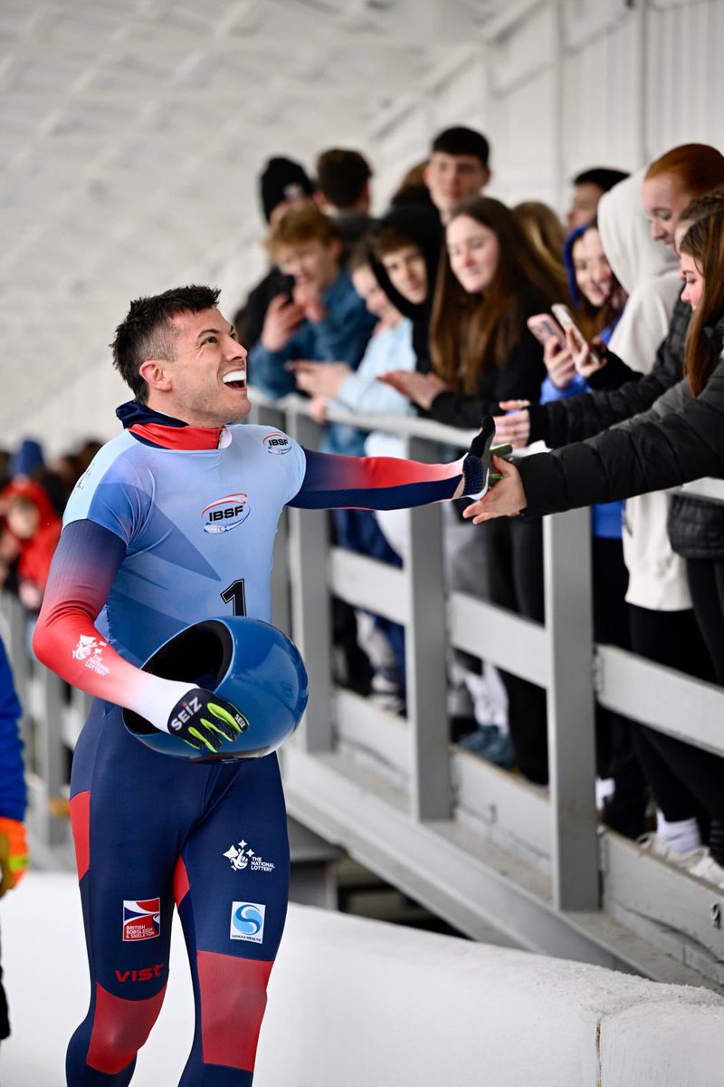 Day one in the books ✅ 

A great first day for the team with some fantastic individual performances 🔥 

Action continues this afternoon (starting with Men’s heat 3&amp;4 at 15:45GMT) on the <a href="/IBSFsliding/">IBSF</a> YT Channel 

🔗 youtube.com/@ibsfsliding?f…