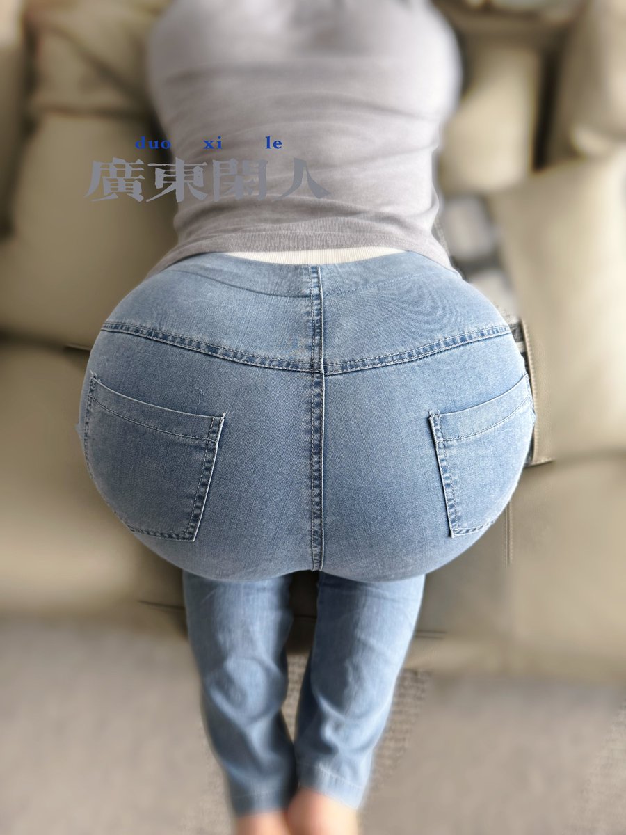 福利姬宝石骑士分享的黄推图片2 - 网红私拍内容