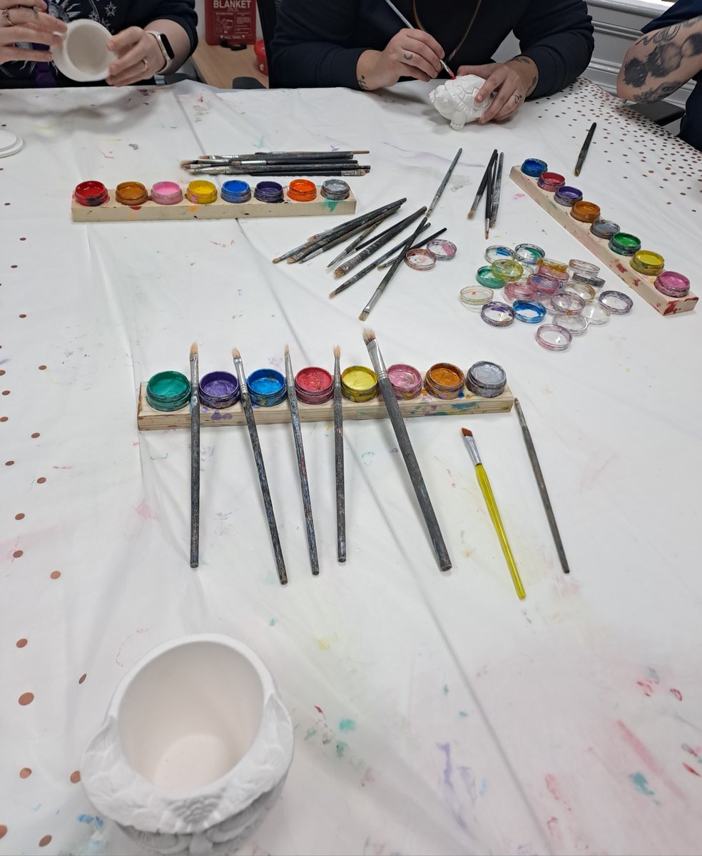 This week our Southport office had a Mindfulness Event painting pottery and having a cuppa🍵

If you are interested in attending any events like this, please speak to the Group Facilitator in Southport 😊

#changegrowlive #cgl #recovery #mindfulness #potterypainting