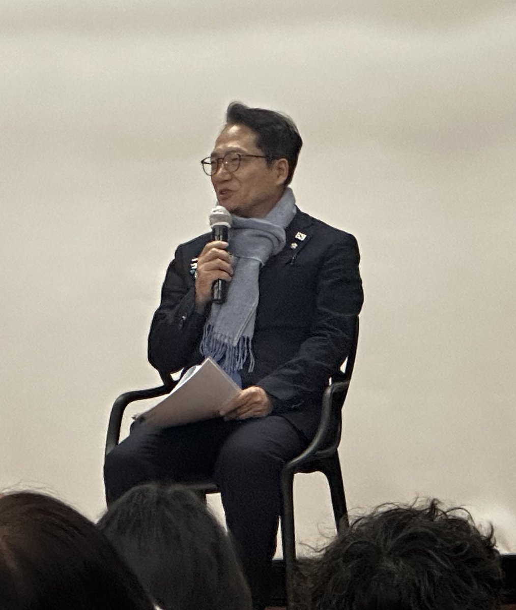 인천 부평구 갑(노종면), 을(박선원) 당원 결의대회 진행 중. 두 분도 언변도, 재치도 출중하시네요.