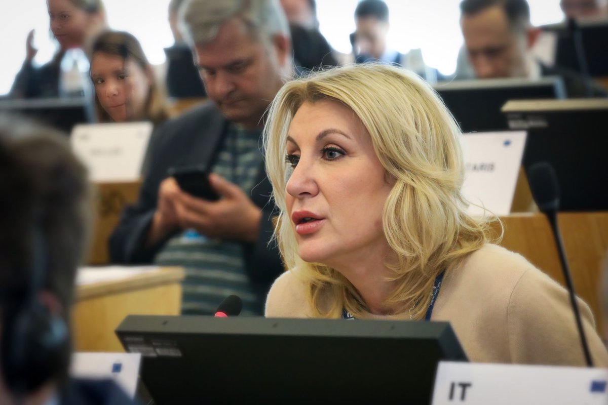 EPP Group CoR (@epp_cor) on Twitter photo Congrats to <a href="/DrenjaninJelena/">Jelena Drenjanin</a> for her appointment by the <a href="/EU_CoR/">European Committee of the Regions</a> #CIVEX commission as rapporteur on ‘Simpler and Faster Europe’ – Communication by the <a href="/EU_Commission/">European Commission</a>. Congrats to <a href="/DrenjaninJelena/">Jelena Drenjanin</a> for her appointment by the <a href="/EU_CoR/">European Committee of the Regions</a> #CIVEX commission as rapporteur on ‘Simpler and Faster Europe’ – Communication by the <a href="/EU_Commission/">European Commission</a>.