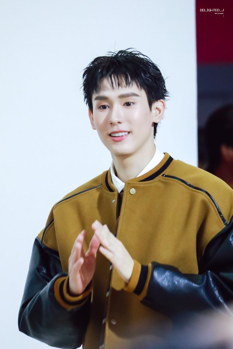 ดลจ 🐾 - (@delighted_j) on Twitter photo ชนหมัด ❌️
ต่อยมัมหมี ✅️😂😂
P10L OPEN HOUSE X WeTV
#เปิดสายรหัสWeTVLIVE
| #kasibook <a href="/kasibook/">กษิบ๊อง (ปลูกผลเขือเทศ)</a> ✨️. ชนหมัด ❌️
ต่อยมัมหมี ✅️😂😂
P10L OPEN HOUSE X WeTV
#เปิดสายรหัสWeTVLIVE
| #kasibook <a href="/kasibook/">กษิบ๊อง (ปลูกผลเขือเทศ)</a> ✨️.