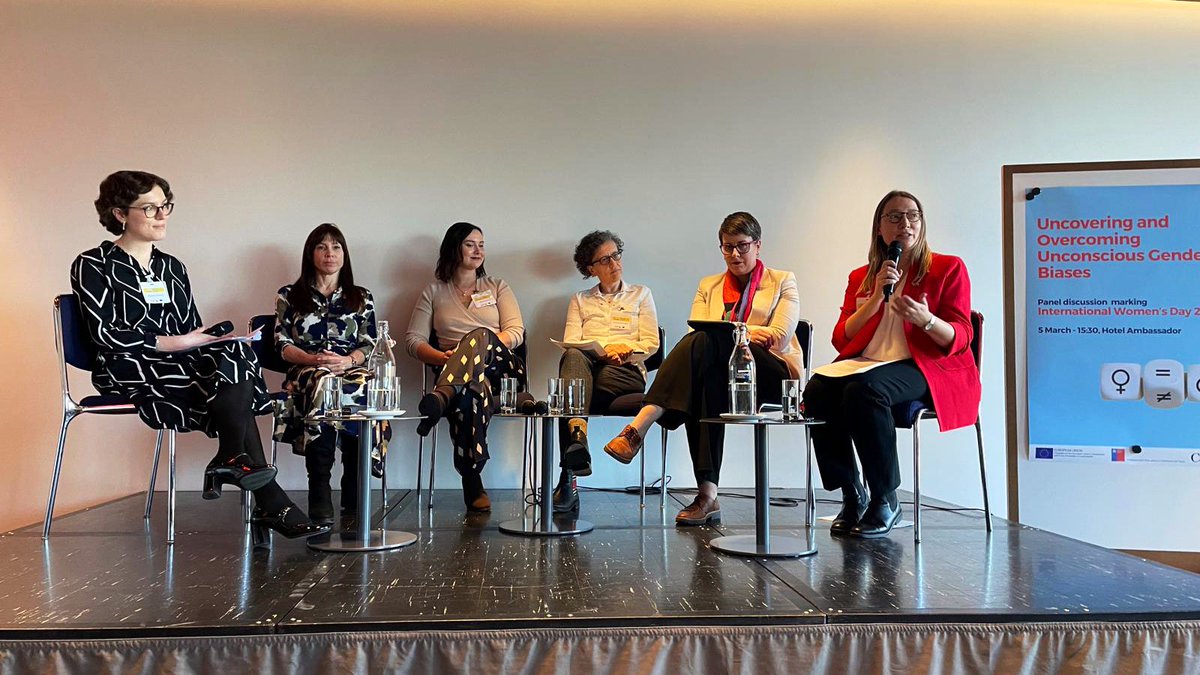 🌍✨ La Embajada de 🇨🇱 en🇨🇭junto a <a href="/CanSwitzerland/">Canada Switzerland</a> 🇨🇦 y <a href="/EUinSwitzerland/">EU-Delegation Berne</a> 🇪🇺 organizó en Berna el seminario “Uncovering and Overcoming Unconscious Gender Bias” con motivo del #DíaInternacionalDeLaMujer  El evento contó con un Panel de expertas y una gran concurrencia #IWD2025 💜🙋🏻‍♀️