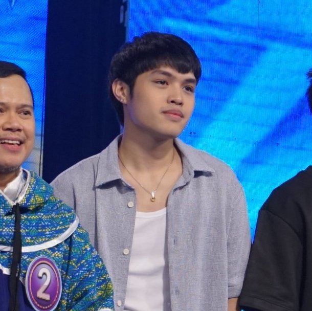 roxyarchieluvs2's tweet photo. May pogi na bumisita sa It's Showtime kanina. Elijah Canlas nga pala 😌.

#ShowtimeMoTo #ElijahCanlas https://t.co/QS5JT54pKz