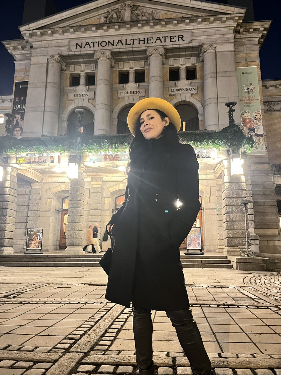 TheCarmenGloria's tweet photo. Last night went to the Oslo @Nationaltheater to watch the uber talented #JanGunnarRoise in #Karusell! Great week also w/Oslo Kreativ #AI &amp; recording a few #voiceovers. More info coming soon. Hello spring! 💛🌼💛 #friday #tgif #actorslife https://t.co/q4sIxNFRuo