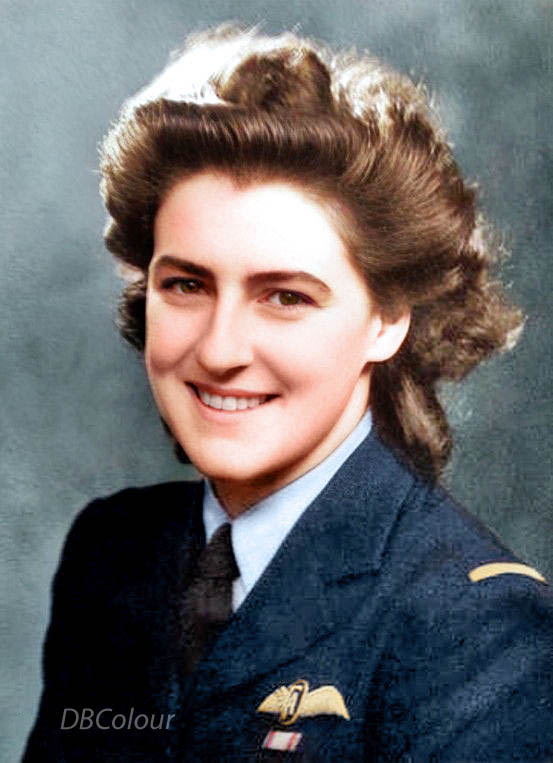 colour_history's tweet image. 'Spitfire Girls'
Air Transport Auxiliary (ATA)
Mary Wilkins, Marie Agazarian, Diana Barnato and Mary Guthrie.
Marie Agazarian lost both of her brothers in WW2 active service
Diana Barnatos fiancé died in a flying accident in 1942 and then her husband in a flying accident in 1945