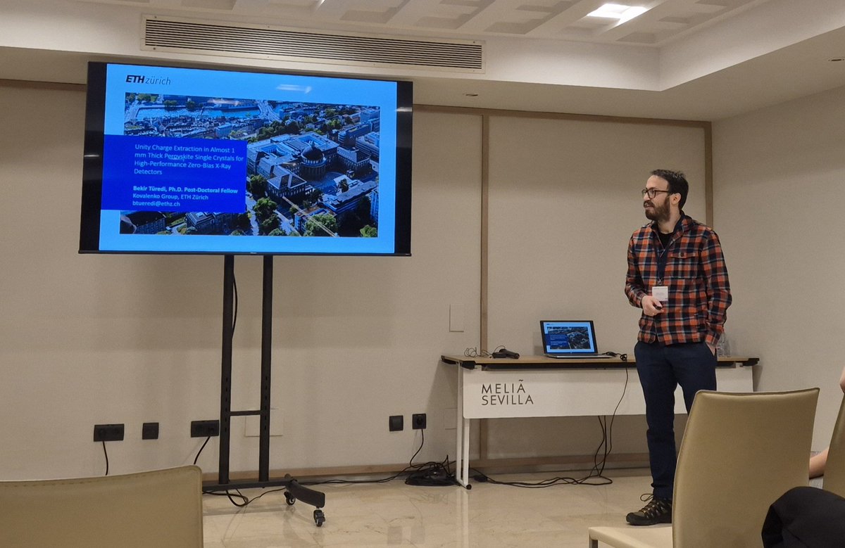 KovalenkoLab's tweet photo. Our squad at MATSUS-2025,
presenting QD chemistry, photophysics, perovskite X-ray sensors https://t.co/DYSRPxBu4e