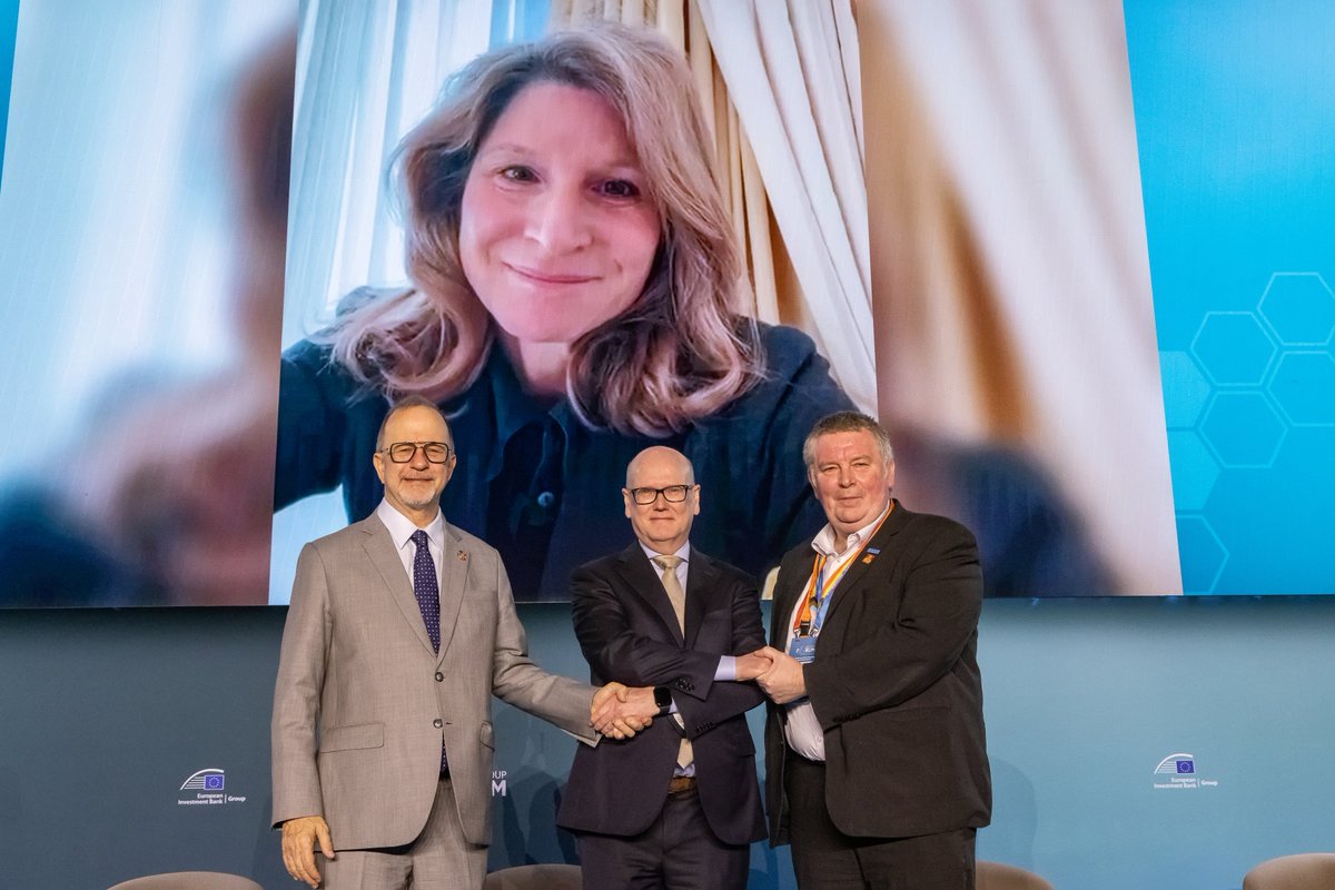 UNICEF Representation to EU Institutions (@unicef_eu) on Twitter photo At a time when global polio eradication needed a shot in the arm, this innovative partnership has done just that, supporting the vaccination of 370m children each year - <a href="/TedChaiban/">Ted Chaiban</a>.
Huge thanks to our partners <a href="/EIB/">European Investment Bank</a> <a href="/EU_Commission/">European Commission</a> @GatesFoundation <a href="/WHO/">World Health Organization (WHO)</a> #EndPolio At a time when global polio eradication needed a shot in the arm, this innovative partnership has done just that, supporting the vaccination of 370m children each year - <a href="/TedChaiban/">Ted Chaiban</a>.
Huge thanks to our partners <a href="/EIB/">European Investment Bank</a> <a href="/EU_Commission/">European Commission</a> @GatesFoundation <a href="/WHO/">World Health Organization (WHO)</a> #EndPolio