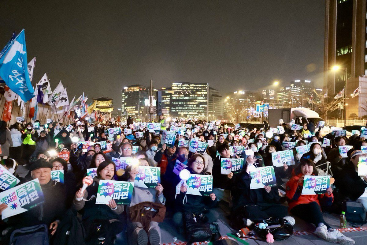 긴급한 상황임에도 분노속에 정말 많은 분들이 모여주셨습니다!