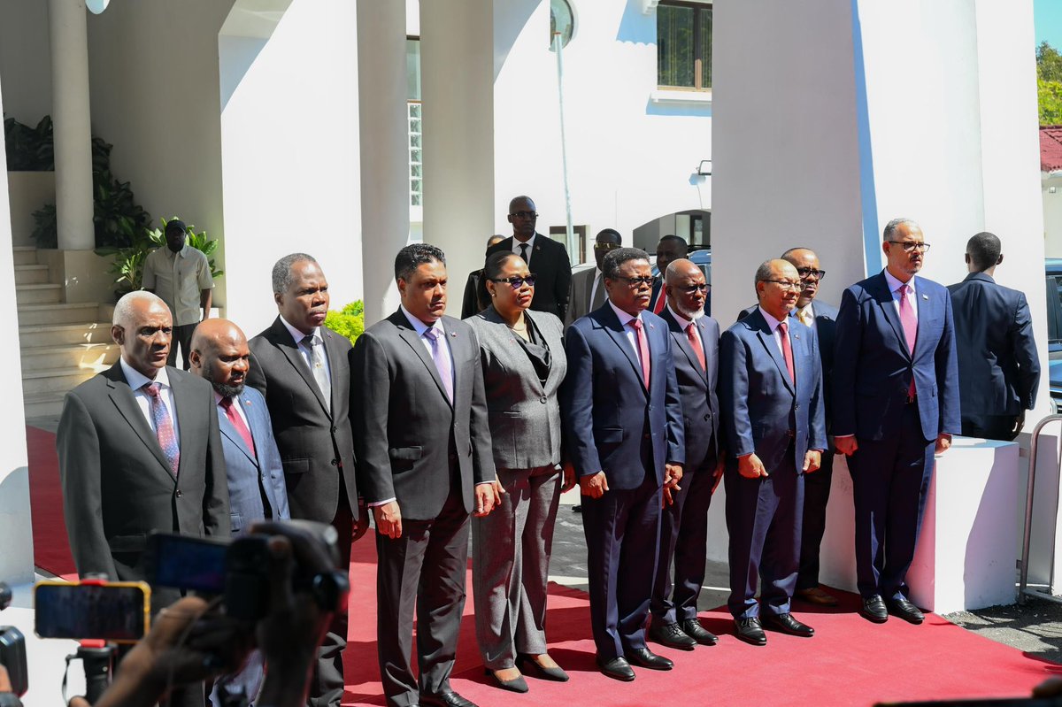[COMMUNIQUÉ DE PRESSE]

Le Premier ministre Alix Didier Fils-Aimé salue l’entrée en fonction du nouveau président du Conseil Présidentiel de Transition, S.E.M. Fritz Alphonse Jean

Port-au-Prince, le 7 mars 2025.– C’est dans une ambiance solennelle à la Villa d’Accueil que s’est
