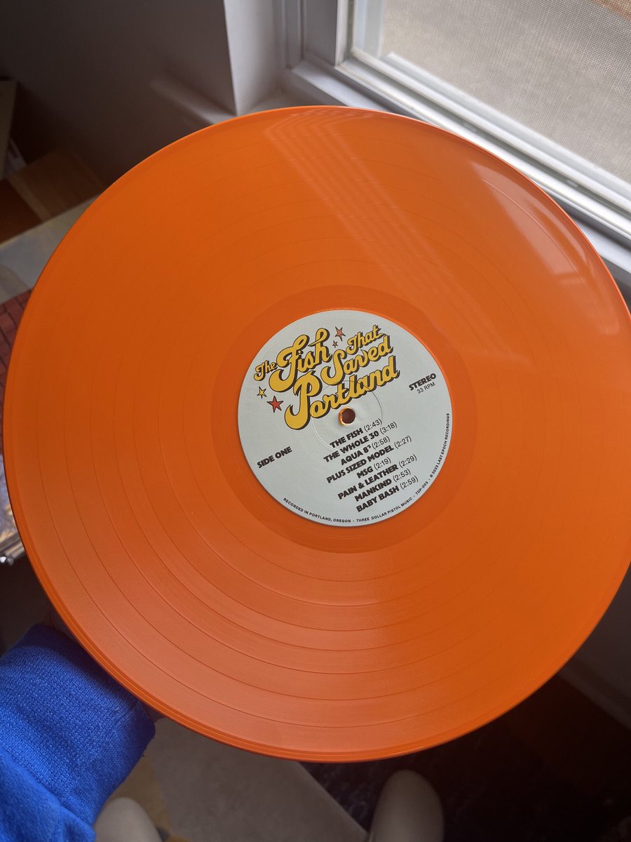 MILCMANE's tweet image. Get the new orange vinyl for The Fish That Saved Portland now 

5oclockshadowboxers.bandcamp.com/album/the-fish…