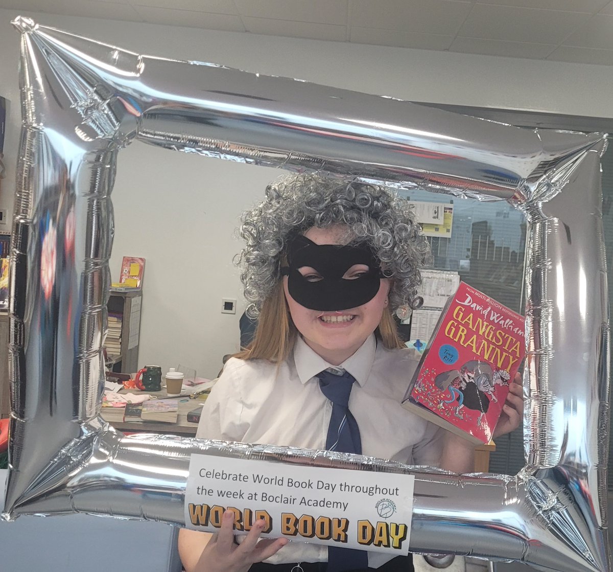 Librarian at @Boclair Academy (@tracitdavtwit) on Twitter photo Fabulous end to WBD 2025 <a href="/BoclairEnglish/">Boclair Academy English Department</a> with pupil selfies with their fave books! Fabulous end to WBD 2025 <a href="/BoclairEnglish/">Boclair Academy English Department</a> with pupil selfies with their fave books!