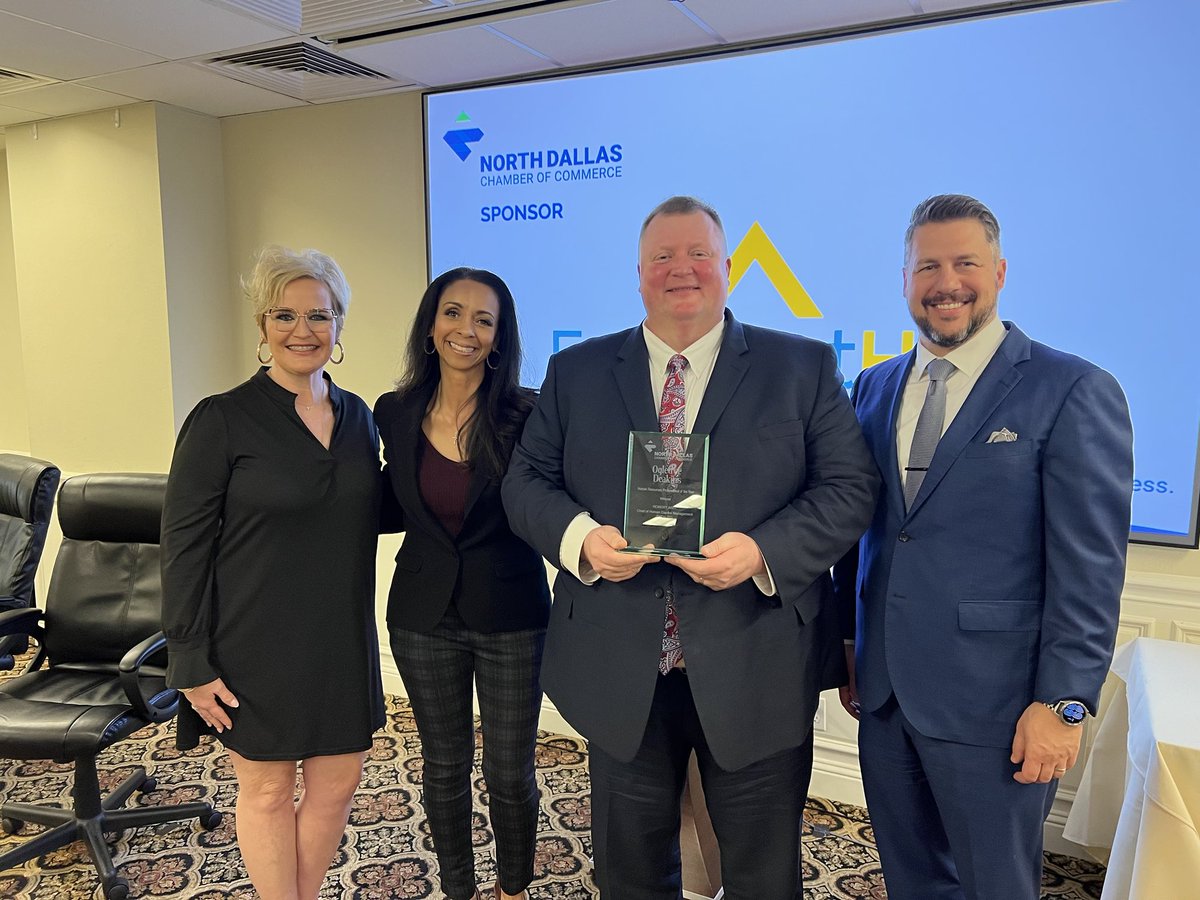 Congratulations to Chief of HCM Robert Abel for winning the Ogletree Deakins Human Resources Professional of the Year Award that recognizes those who make significant contributions to their organizations in HR. Make sure to congratulate Chief Abel! 👏🏻👏🏻👏🏻