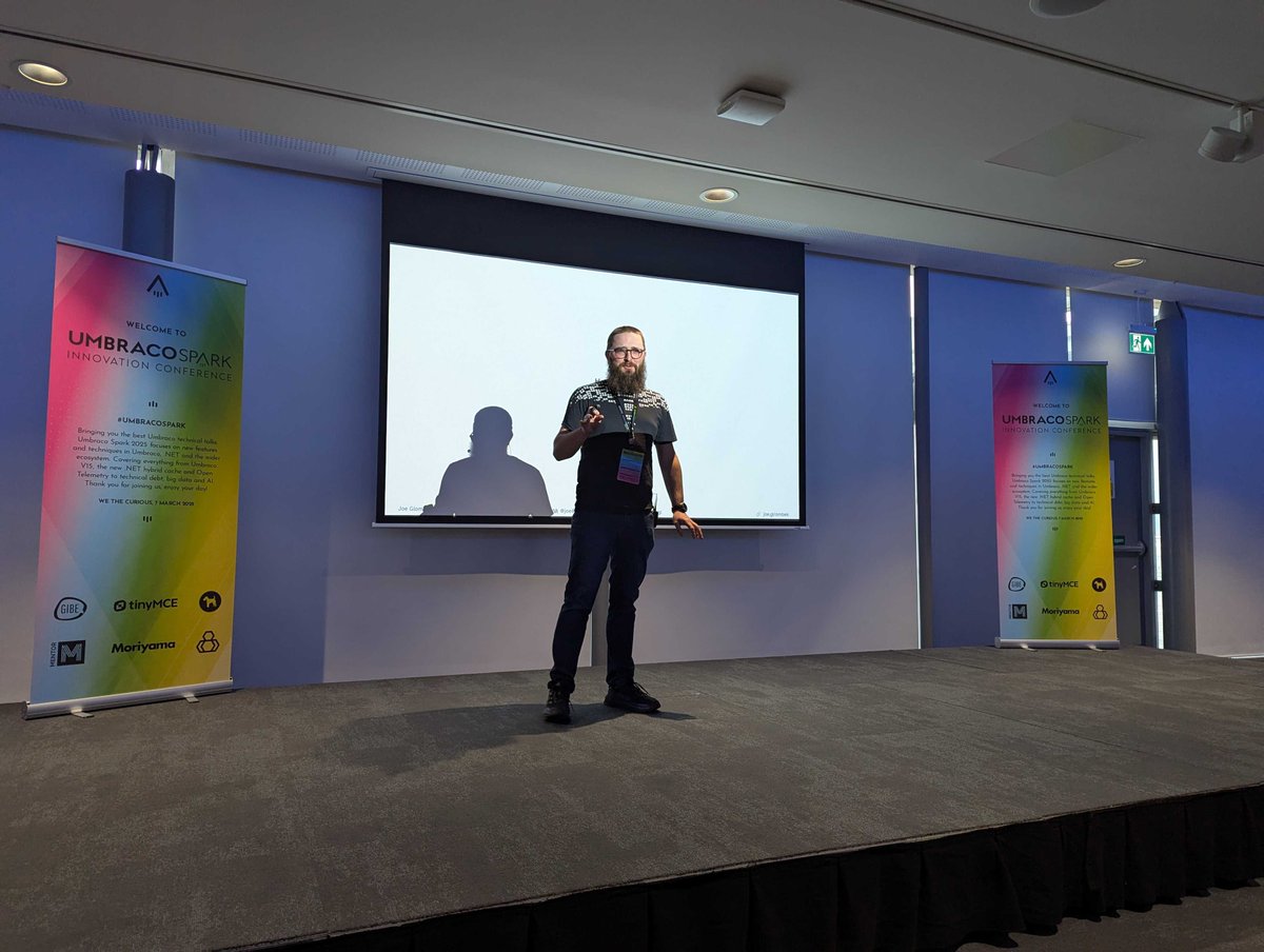 bump_digital's tweet image. The day is starting to wrap up @umbracospark, where we have enjoyed a bunch of #umbraco talks (and other topics!) including from our wonderful dev Joe Glombek! Next up... the pub! 🍻