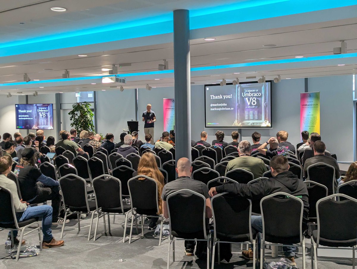 bump_digital's tweet image. The day is starting to wrap up @umbracospark, where we have enjoyed a bunch of #umbraco talks (and other topics!) including from our wonderful dev Joe Glombek! Next up... the pub! 🍻