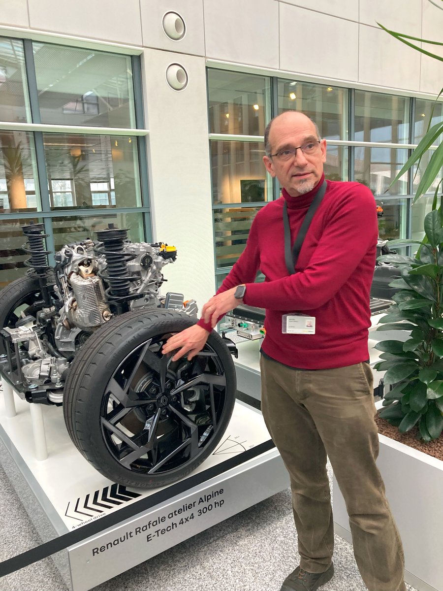 🚀 #Ampere welcomes students for an exclusive deep dive into software &amp; systems engineering!

On February 20, our teams hosted ENSTA’s ILEMS students for an immersive visit at the Technocentre ; an opportunity to explore the cutting-edge world of automotive #software