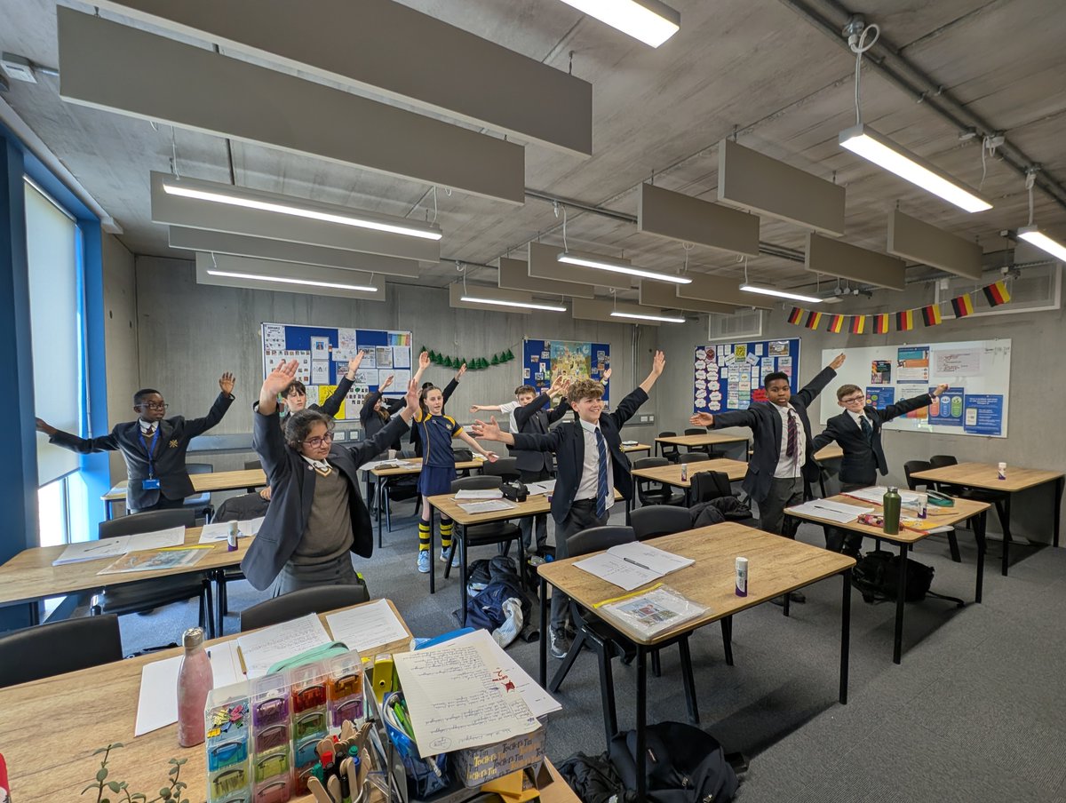Eltham College (@elthamcollegeuk) on Twitter photo Our Year 7 students learned how to tell the time in German this week and therefore we did the 'time ballet' (what you can't hear is the Blue Danube playing while they were throwing shapes)
#ElthamGerman #ElthamModernLanguages Our Year 7 students learned how to tell the time in German this week and therefore we did the 'time ballet' (what you can't hear is the Blue Danube playing while they were throwing shapes)
#ElthamGerman #ElthamModernLanguages