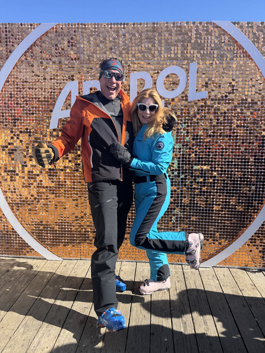 Come ski <a href="/megeve/">Megève</a> with me … don’t worry! We end up at #apresski #foliedouce