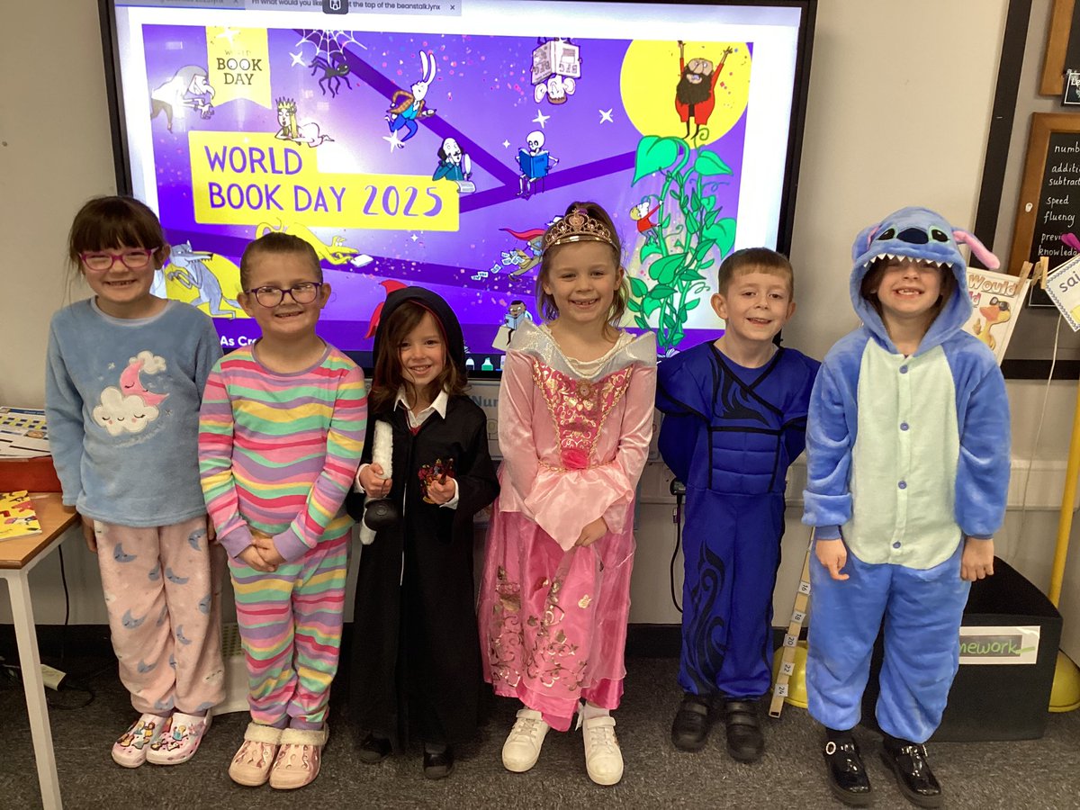 AnParkInfants's tweet image. World Book Day Fun in Class 3!
#apiclass3 #worldbookday2025 
@WhiteWoodsPAT1